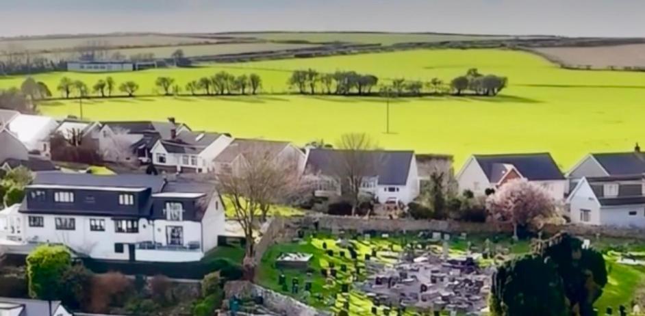 Orchard Lodge -Coastal Retreat, New Build, Village Views, Private Garden And Terrace Saint Brides Major Exterior photo